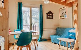 ∞ Hyper Centre ∞ La Marmotte ∞ Petit T2 ∞ Entree24H/24 ∞ Pres Ski/Cure ≈Ax-Les-Thermes≈ Wifi ∞